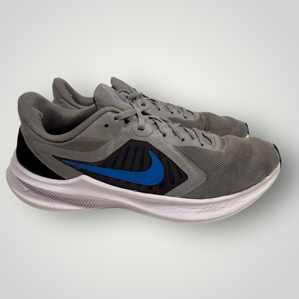 Nike Men's Gray and Blue Running Shoes